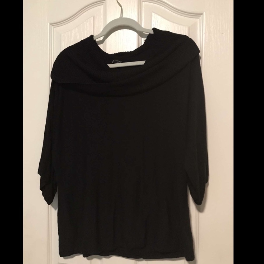 Sweater - Picture 3 of 4